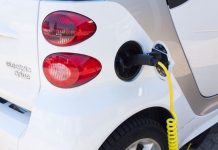 Ministerstwo Energii zapowiada 1 mln aut elektrycznych w ci膮gu 10 lat