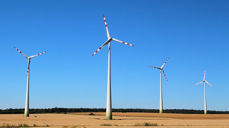 Energia z wiatru. Rozpoczęła się budowa jednej z największych farm w Polsce