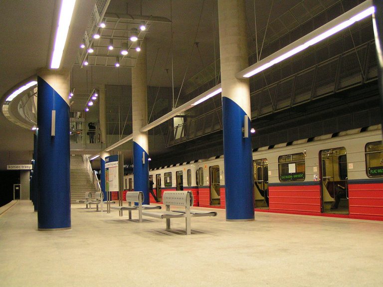 Tylko Warszawę stać na metro