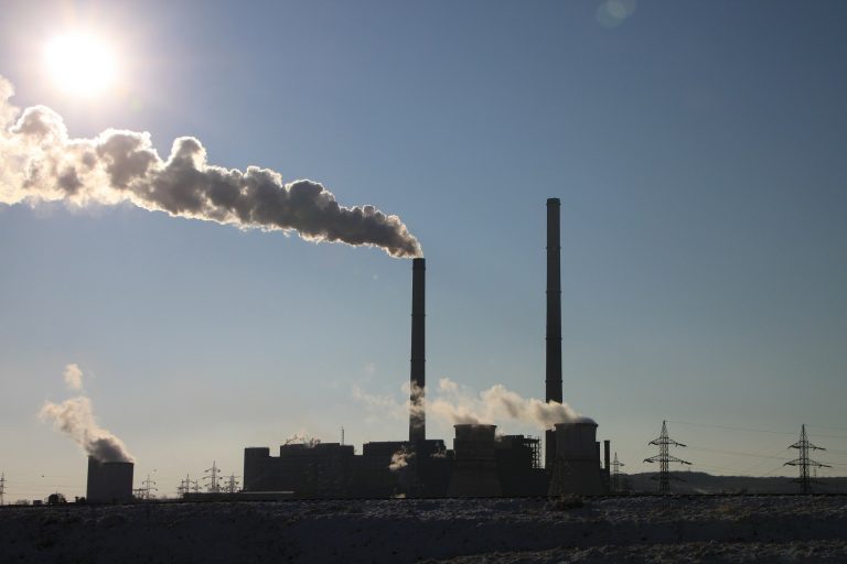 Branża ostrzega przed niejasnością wskaźników emisji CO2 w Polsce