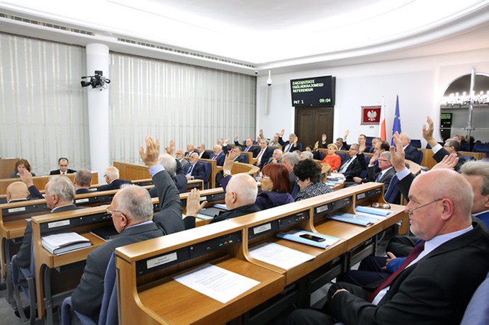 Senat w trosce o ochronę warstwy ozonowej