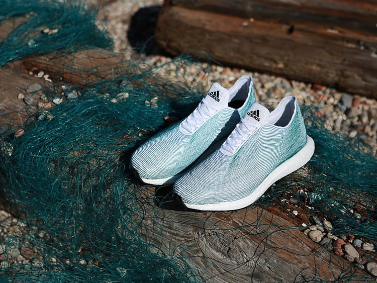 Adidas stworzył buty z materiałów pochodzących z recyklingu