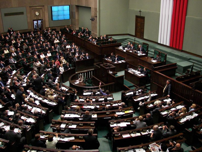 Sejm uchwalił ustawę antysmogową