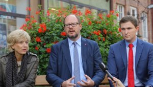 Samorządowcy solidarni z&nbsp;prezydentem Gdańska