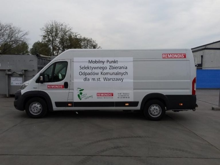 W stolicy ruszyły mobilne PSZOK-i