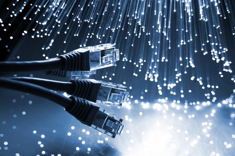 Coraz lepszy dostęp do Internetu w Polsce. Kolejne inwestycje w 2016 r.