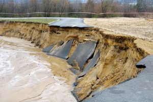 Zmiany klimatu coraz większym wyzwaniem dla miast. Ekspert radzi co robić