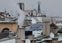 Będzie darmowa komunikacja miejska przy dużym zanieczyszczeniu powietrza w Krakowie smog w Krakowie, komin
