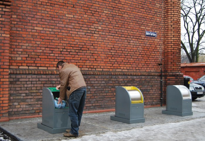 Toruń ma nowe podziemne pojemniki na odpady