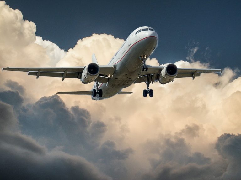 Zmiany klimatu wydłużą loty transatlantyckie