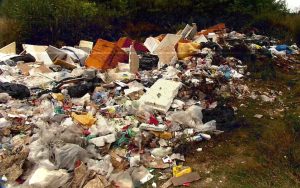 TVN24: Przybywa nielegalnych wysypisk śmieci