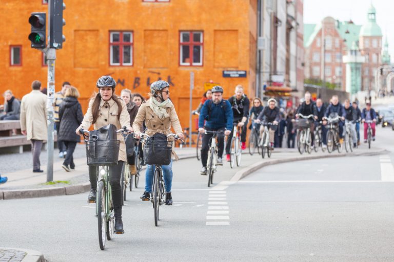 Urzędnicy w Warszawie będą mogli jeździć służbowymi rowerami