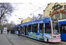Na krakowskich tramwajach pojawiły się dzieła sztuki