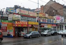 Ciechan贸w pierwszy uporz膮dkuje miejskie reklamy reklamy