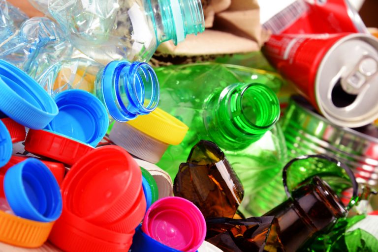 Zapaść na rynku recyklingu tworzyw. Surowce z odzysku się nie opłacają