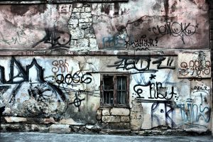 We Wrocławiu ruszyła akcja usuwania graffiti