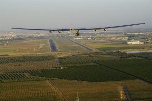 Solarny samolot zakończył 70-godzinny lot nad Atlantykiem