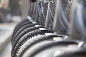 W Krakowie rusza rower miejski. Po kilku miesiącach opóźnienia