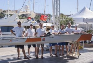 Polscy studenci startują w mistrzostwach łodzi solarnych
