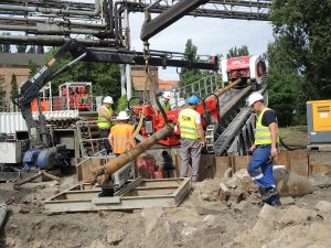 Kilometrowy przewiert pod Odrą do spalarni odpadów gotowy