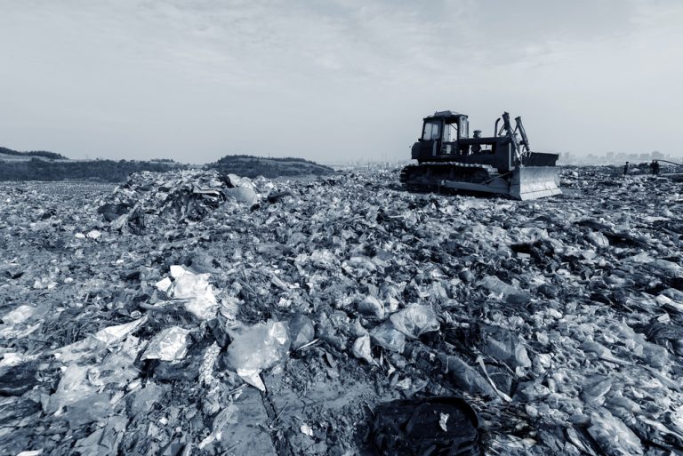 Szara strefa w gospodarce odpadami. Trudna walka z przestępcami środowiskowymi