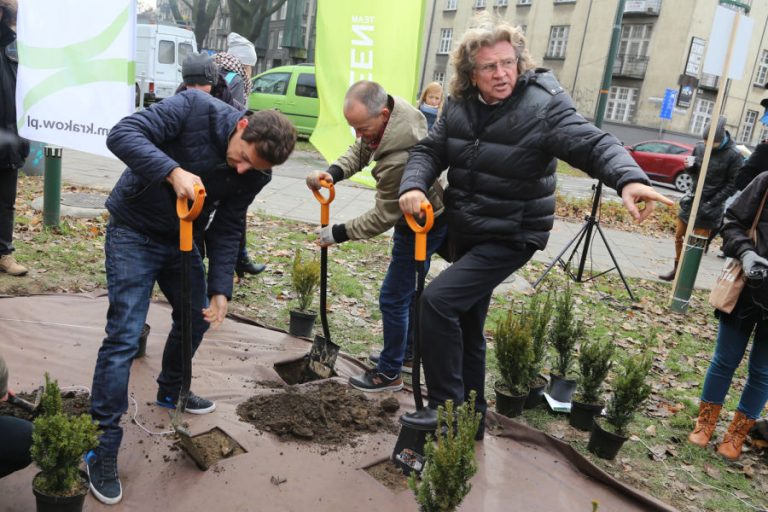 Gwiazdy wspomagają walkę z niską emisją [WIDEO]