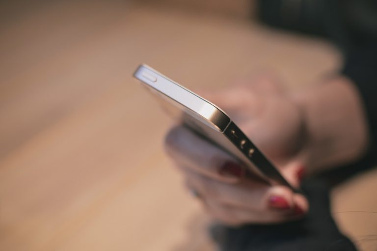 Mieszkańcy naprawiają miasto za pośrednictwem aplikacji