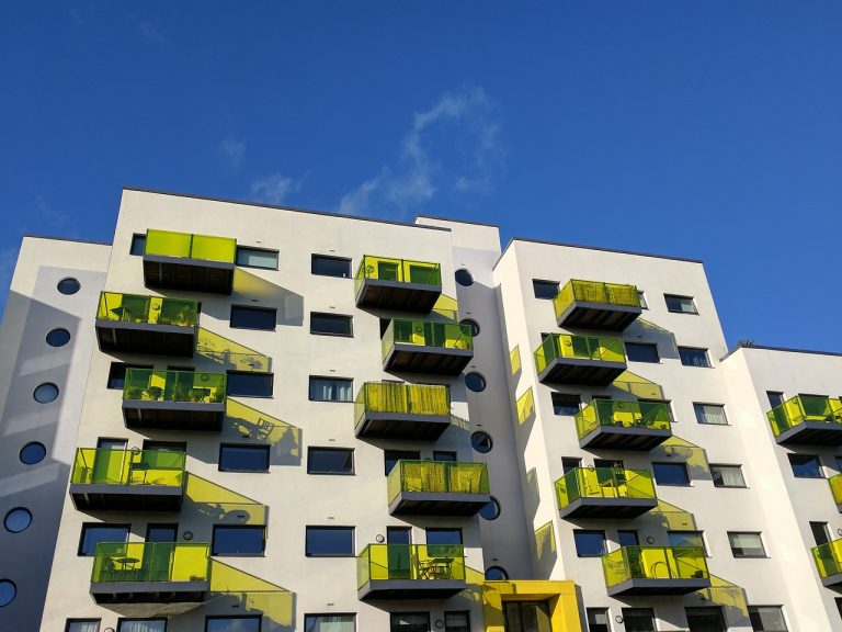 Rekordowe zainteresowanie mieszkaniami w pierwszej połowie 2017 r. Rosną ceny nieruchomości