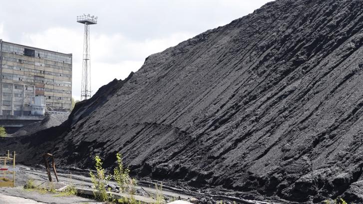 Rząd chce nowych przepisów. Odpadami węglowymi już w piecu nie napalimy