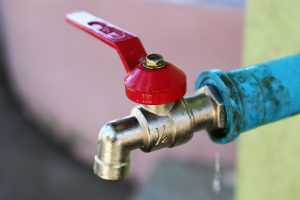 Przedsiębiorstwa wodociągowe mogą zapłacić za pobór wód więcej niż zakładają