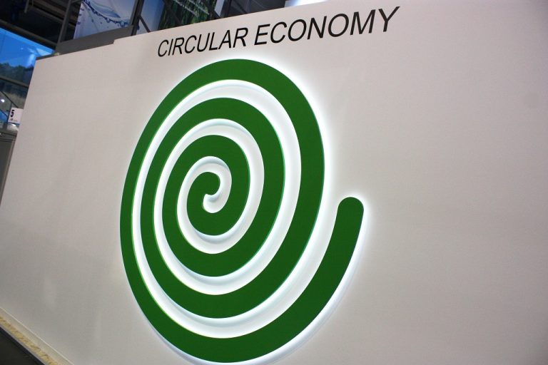 Circular economy to korzyść także dla biznesu. Rozpoczyna się konferencja Reconomy