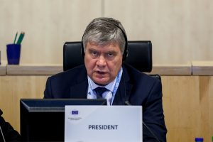 Stępień: decyzja Trumpa o wycofaniu się z porozumienia paryskiego otwiera szereg możliwości politycznych