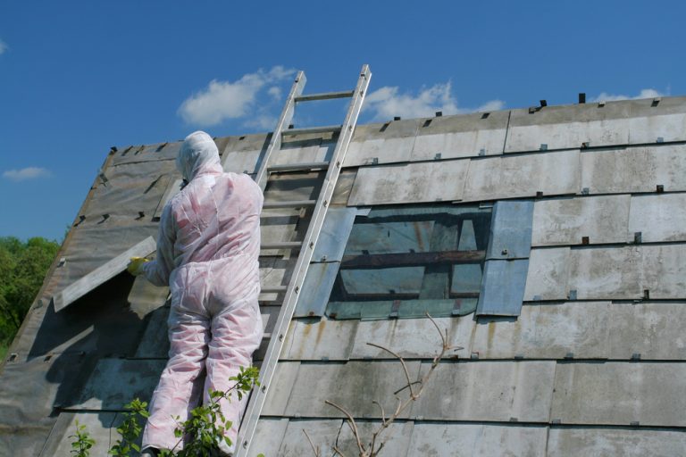 Na Śląsku zostanie zlikwidowanych 4 300 ton azbestu