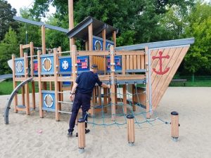 Straż miejska w Warszawie skontrolowała prawie 1000 placów zabaw