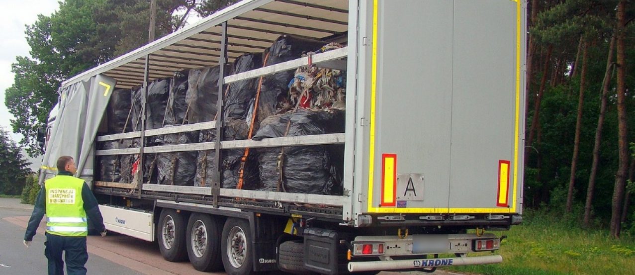 Ciężarówka nielegalnie przewożąca odpady zatrzymana przez WITD Poznań