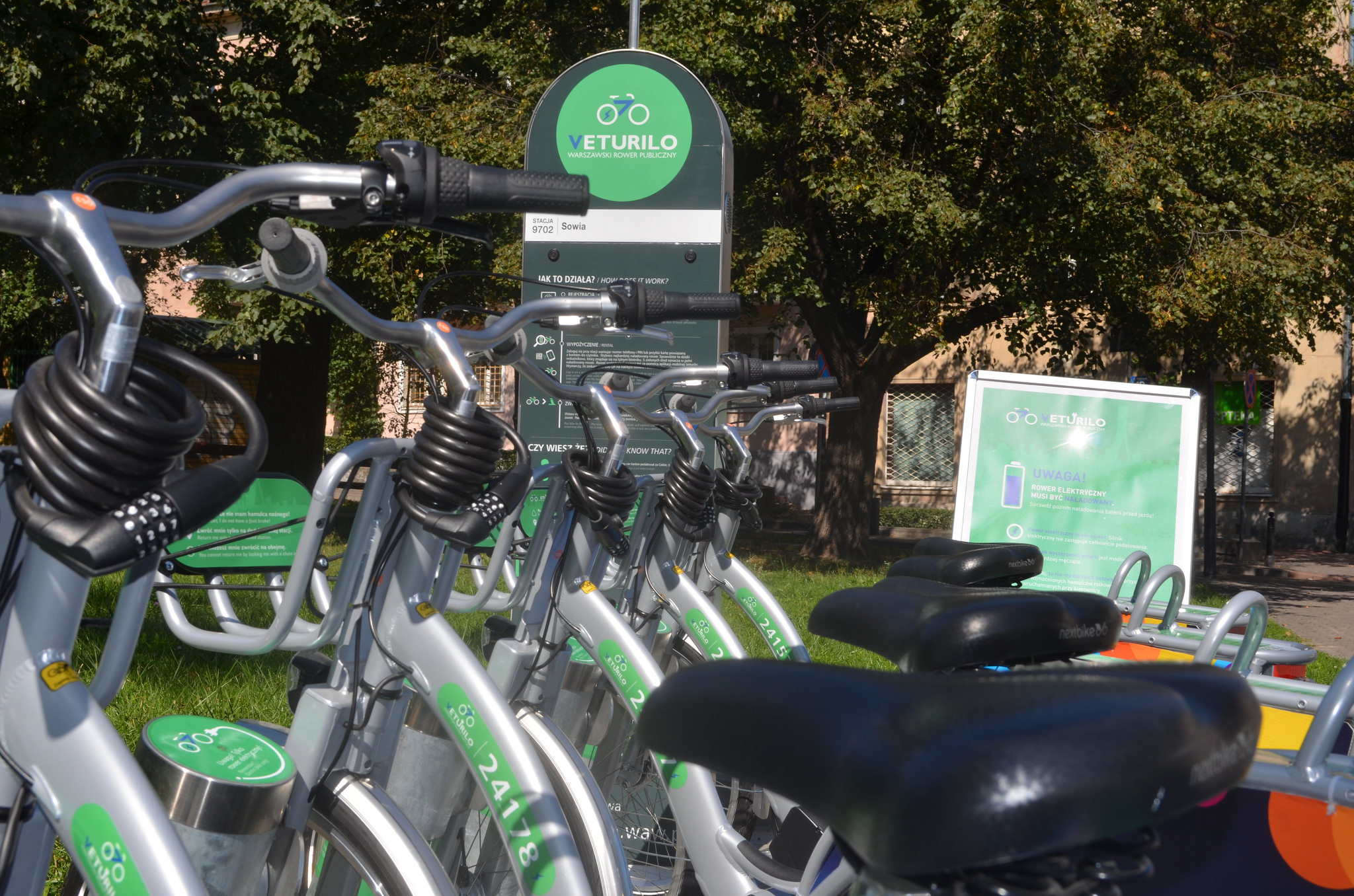 Elektryczne Veturilo. Warszawa rozbudowała system rowerów miejskich