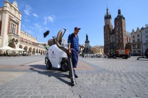 Odkurzacz ruszył na ulice i rynek w Krakowie