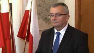 Minister infrastruktury: trzeba zachęcać społeczeństwo do korzystania z transportu zbiorowego