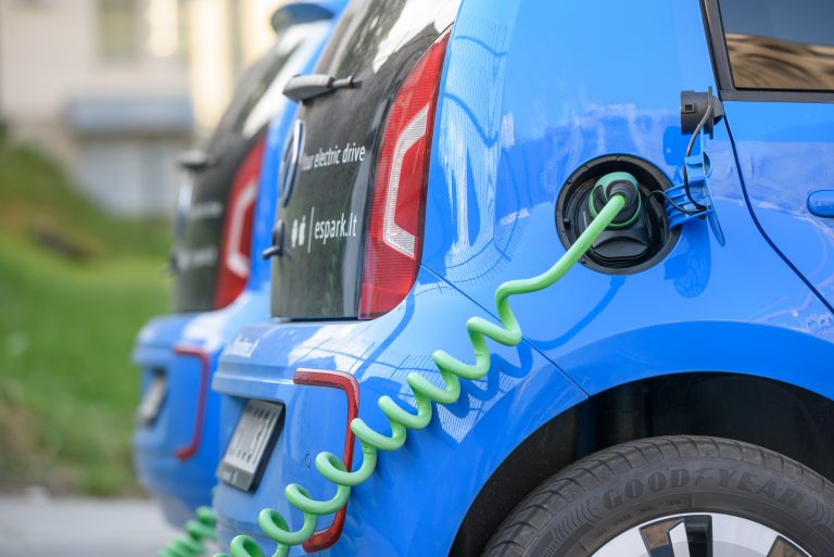 To będzie przełomowy rok dla samochodów elektrycznych w Polsce?