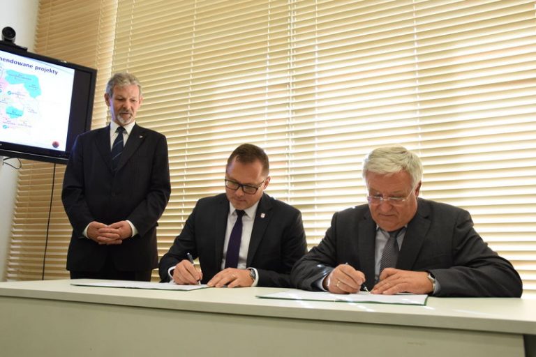 Ministerstwo Środowiska podpisało pierwsze umowy na projekty geotermalne