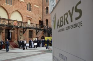 Osady ściekowe przyszłością GOZ? W Gniewie trwa konferencja wodociągowców