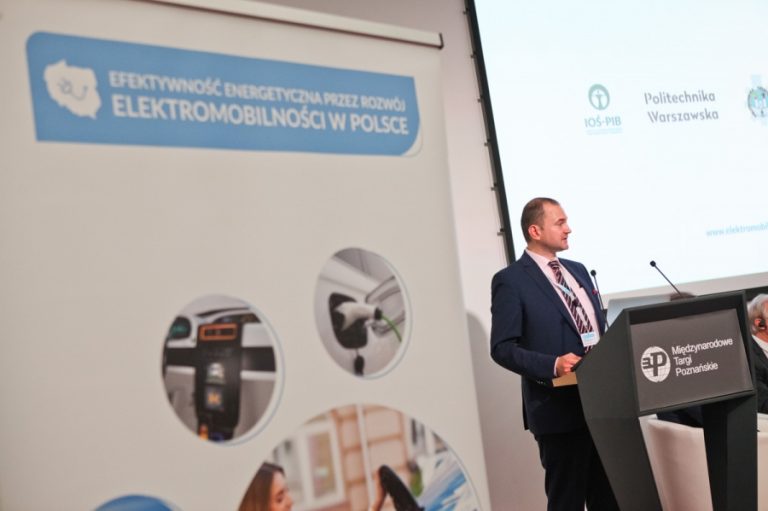 Elektromobilność powinna iść w parze z rozwojem odnawialnych źródeł energii