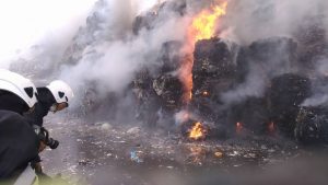 Prokuratura bada sprawy pożarów i nielegalnego postępowania z odpadami