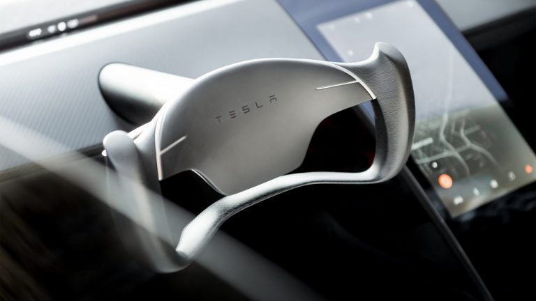 Tesla_Roadster_Steering_Wheel