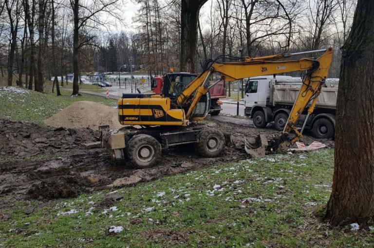 Trwają remonty w krakowskich parkach