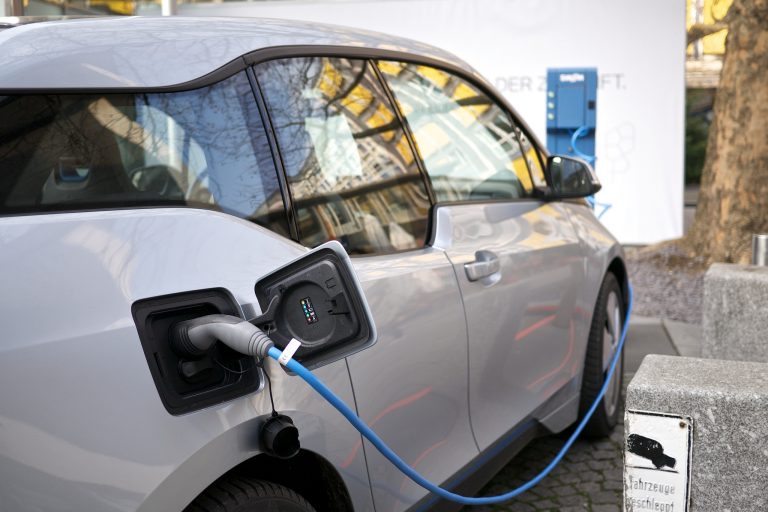 Ustawa o elektromobilności przyjęta przez rząd