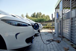 Ustawa o elektromobilności przegłosowana. Strefy czystego transportu bez opłat