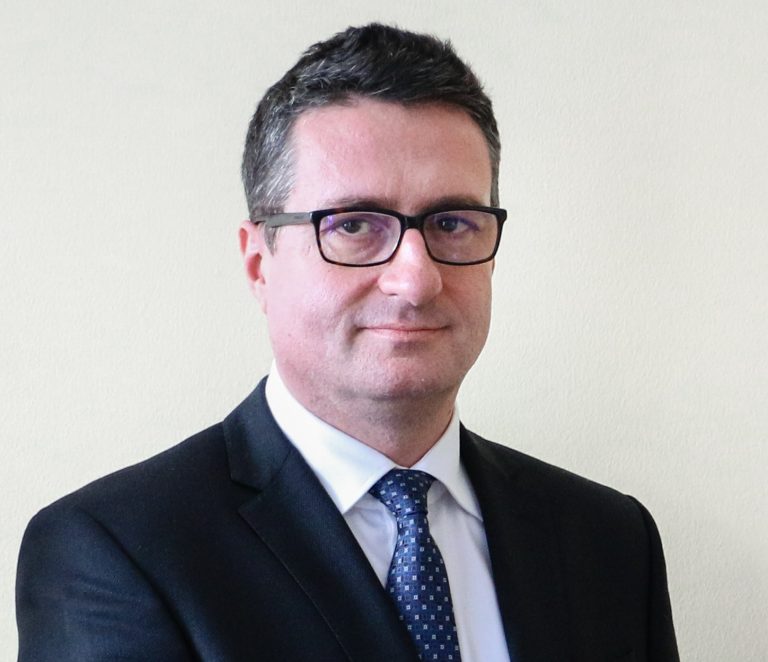 Ceny wody: większość gmin bez podwyżek. Wody Polskie krytykują m.in. wysokie pensje
