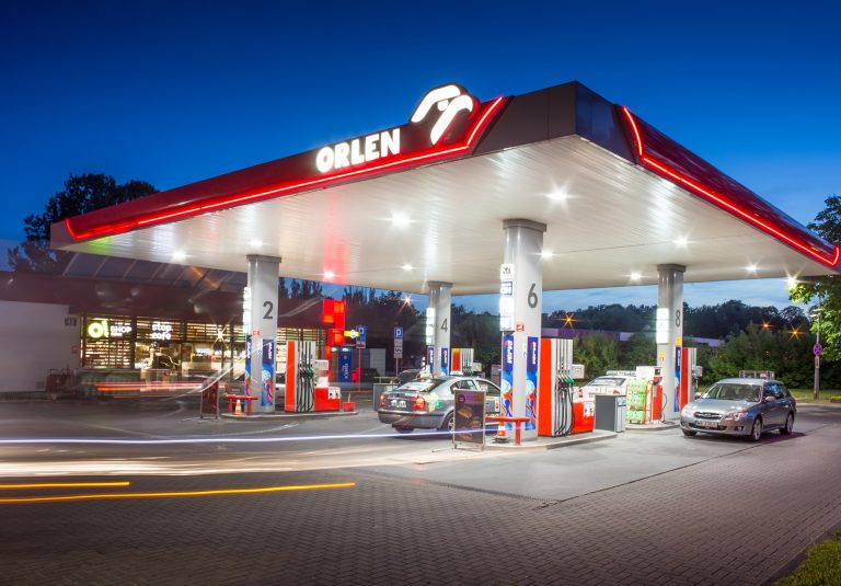 Orlen inwestuje w paliwa z alg