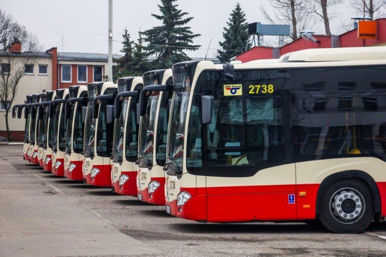 Gdańsk: nowe autobusy, nowe połączenia i darmowa komunikacja dla uczniów